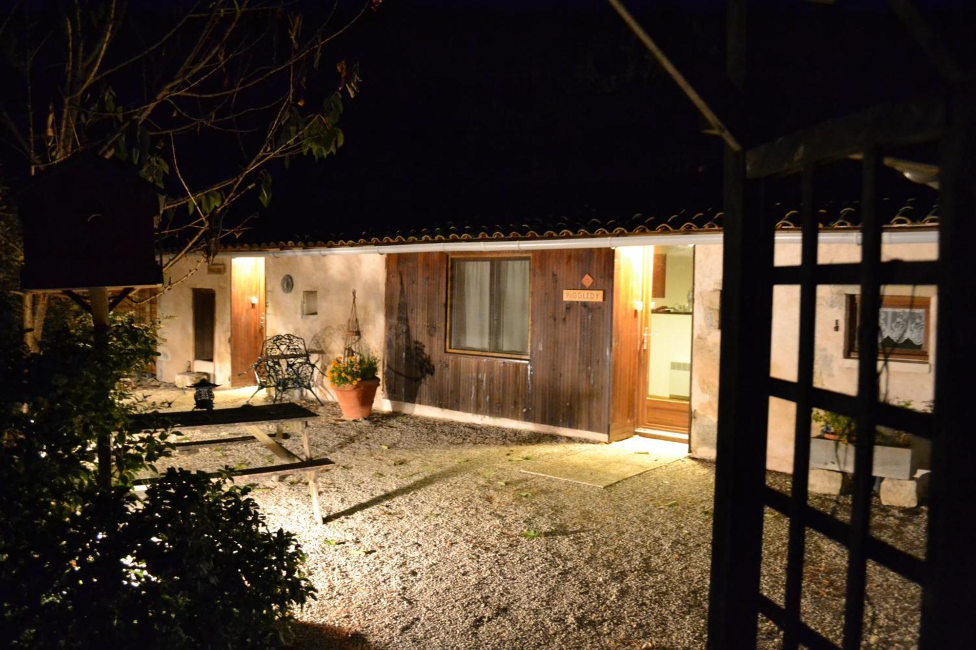 Bed and Breakfast Le Moulin De Lusseau Chef-Boutonne Номер фото
