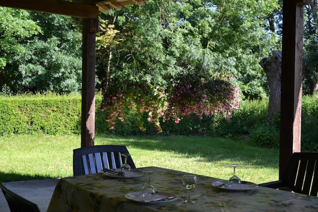 Bed and Breakfast Le Moulin De Lusseau Chef-Boutonne Экстерьер фото