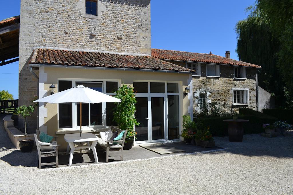 Bed and Breakfast Le Moulin De Lusseau Chef-Boutonne Экстерьер фото