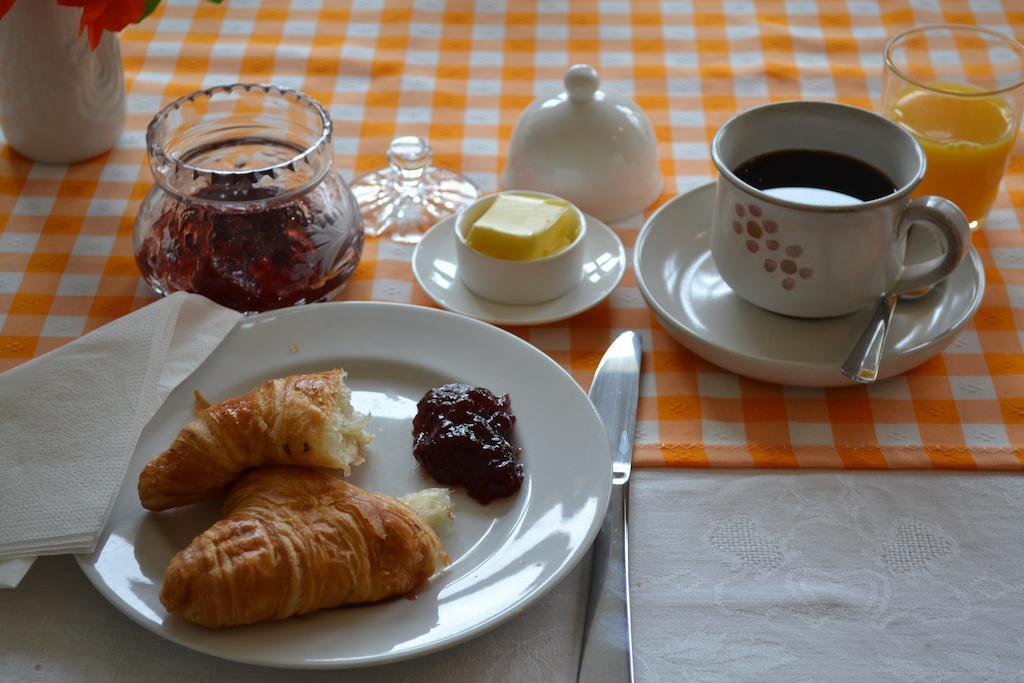 Bed and Breakfast Le Moulin De Lusseau Chef-Boutonne Экстерьер фото